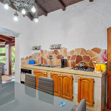 Pirina Villa