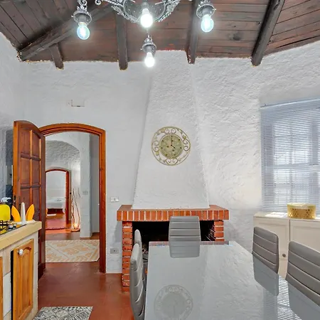 Pirina Villa *